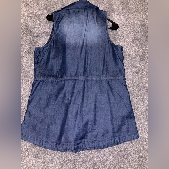 MAURICES DENIM VEST— (MED) - Picture 8 of 12
